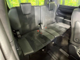 3列目シートはもちろん状態良好☆大人でもゆったりと座って頂けますので、大人数でのお出かけもラクラクです♪ご家族で、気の知れた仲間で、ドライブに行くのが楽しみですね♪