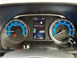 見やすいメーターパネル!車両の情報が一目でわかります。