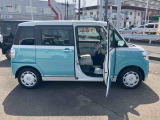 中古車をお選びいただく際に気になる走行距離や修復歴などに加えてキズ・凹みの有無・状態や消耗品の交換、今までの整備状況が &ldquo;ダイハツ認定中古車カルテ&rdquo;でわかります。