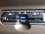 ■【ETC車載器】が装備されています。セットアップをしてお渡しとなり、ETCカードを差し込むだけで高速道路の利用が可能です。