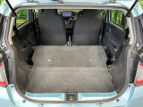 普段のお買い物や通勤、送迎等に十分な荷室スペースを確保しております。セカンドシートを倒すと、大きな荷物の積載も可能です♪