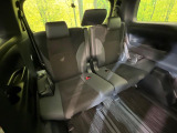 3列目シートはもちろん状態良好☆大人でもゆったりと座って頂けますので、大人数でのお出かけもラクラクです♪ご家族で、気の知れた仲間で、ドライブに行くのが楽しみですね♪