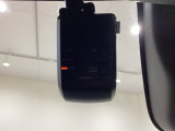 ドライブレコーダーが前方の監視をしてくれます。衝突や急ブレーキなどを感知した場合に、記録された動画が万が一の際に直前の状況を把握する手助けとなります。
