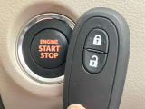 【プッシュエンジンスタートシステム】エンジン始動・停止をワンタッチで行うことが出来ます。