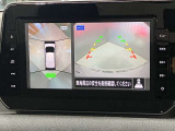 【アラウンドビューモニター】車を上から見下ろしているかのような映像で周囲の状況がひと目で確認、狭い駐車場に駐車するときも安心です♪