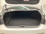 広々としたラゲージスペースを備えています。