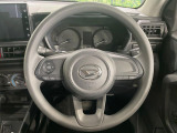 ステアリングも使用感が少なく、きれいな状態となっております♪