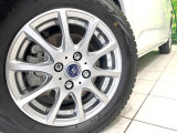 【14インチアルミホイール】外観にマッチしたアルミホイールを装着しております。各種アルミホイールや、スタッドレスタイヤも取扱いしております。是非ご相談ください♪
