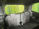 3列目シートはもちろん状態良好☆大人でもゆったりと座って頂けますので、大人数でのお出かけもラクラクです♪ご家族で、気の知れた仲間で、ドライブに行くのが楽しみですね♪