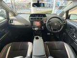 内装は黒を基調とした落ち着いた車内となっています!