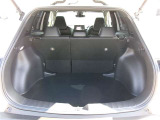 ラゲッジスペースは十分な広さを確保しています。日常のお買い物にも大活躍!積み下ろしも楽々ですよ。
