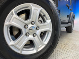 ●純正17インチアルミホイール:輸入車ならではの卓越した走りを支えるホイールと足回りです!日本車の走りに慣れている方にもぜひ体感して頂きたいほど、高いレベルでまとまっています!