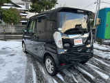 新車.中古車販売車両全て下廻り洗車、錆止め作業をやらせていただきます。