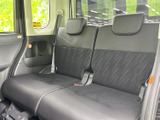 助手席側後部座席