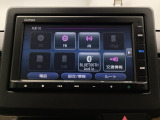ドライブの必需品。見やすい・使いやすいHonda純正のメモリーナビを搭載。