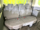 3列目シートはもちろん状態良好☆大人でもゆったりと座って頂けますので、大人数でのお出かけもラクラクです♪ご家族で、気の知れた仲間で、ドライブに行くのが楽しみですね♪