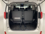 広々としたラゲージスペースを備えています。大きなものや長さのある荷物もしっかりと積み込めます。