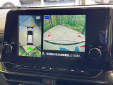 【アラウンドビューモニター】専用のカメラにより、上から見下ろしたような視点で360度クルマの周囲を確認することができます☆死角部分も確認しやすく、狭い場所での切り返しや駐車もスムーズに行えます。