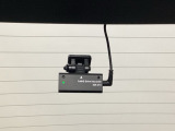 後方にもドライブレコーダーのカメラ(社外品)が付いています。前後両方でお車の周りを監視・記録いたします。