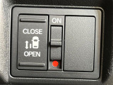 【パワースライドドア】スマートキーや運転席のスイッチでスライドドアの開閉が可能♪電動だから力を入れてドアを開ける必要が無く、小さいお子様でも、重い荷物を持っている時もラクに開け閉めできます♪
