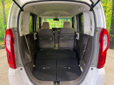後席を格納すると、これだけの広さが!シーンに合わせたシートアレンジで、大きな荷物も積むことが出来ます♪