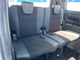 3列目シートはもちろん状態良好☆大人でもゆったりと座って頂けますので、大人数でのお出かけもラクラクです♪ご家族で、気の知れた仲間で、ドライブに行くのが楽しみですね♪