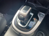 【 シフト 】シフトも操作しやすく快適なドライブを楽しんでいただけます♪