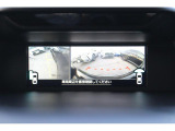 マルチファンクションディスプレイには前方の映像を映すことができます。運転席から死角になる部分が丸見え!