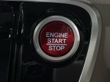 ワンプッシュでエンジンのスタート、ストップが出来て便利です。