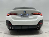 弊社ではオーナー様の安心安全ドライブをサポートさせていただくためにもBMW自動車保険をお勧めしておりますhttps://www.bmw.co.jp/ja/topics/service-and-accessory/financial-services/insurance/index.html#