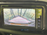 【バックカメラ】駐車時に後方がリアルタイム映像で確認できます。大型商業施設や立体駐車場での駐車時や、夜間のバック時に大活躍!運転スキルに関わらず、今や必須となった装備のひとつです!