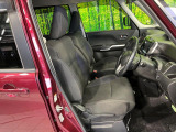 運転席シート廻りは使用感も少なく、良好な状態となっています。丁寧に使われていたことがよくわかりますね。