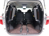 ミニバン最大級のスペース!ご家族、お友達とのキャンプやバーベキューほか、お仕事でも十分な容量が有ります!