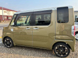 車検・鈑金・塗装・ポリマー加工・ルームクリーニング・点検・整備・カー用品など、おクルマの事なら全てお任せください!自社工場で全てコンプリートできます。