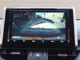 バックガイドモニターで、後方を確認しながら安心して駐車することができます。運転初心者も熟練者も必須の機能ですよ!
