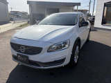 V60クロスカントリー D4 SE ディーゼル 