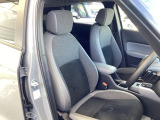 シートはフィット性も良く、楽な運転姿勢を保てます。