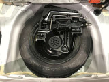 スペアタイヤ装備。