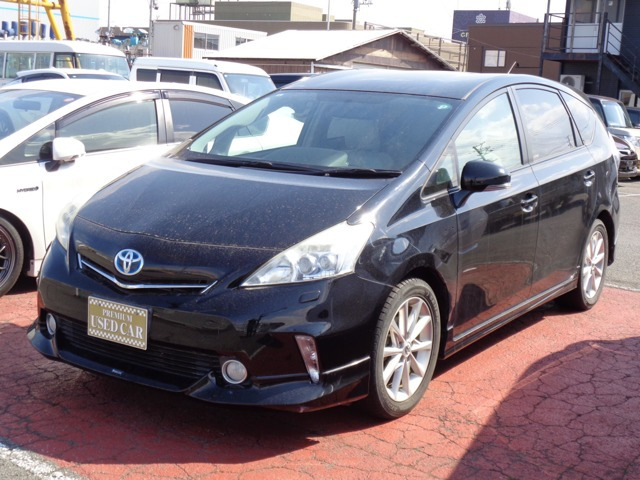 トヨタ プリウスα 