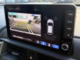 バックカメラも装備しております。車庫入れの苦手なお客様、もうご心配いりません。バックカメラがあれば、ぶつける心配無し?!重宝します!!