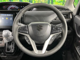 【純正革巻きステアリング】上質な革を使用することで、手にしっかり馴染みとても運転しやすいハンドルです♪