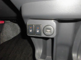 運転席&助手席シートヒーター装備です。