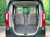 普段のお買い物や通勤、送迎等に十分な荷室スペースを確保しております。セカンドシートを倒すと、大きな荷物の積載も可能です♪