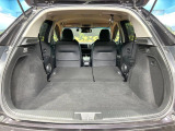 後席を格納すると、これだけの広さが!シーンに合わせたシートアレンジで、大きな荷物も積むことが出来ます♪
