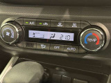 オートエアコンで快適な室内です。