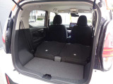 リヤシートは5:5の分割可倒式を採用しておりますので、乗車人数やお荷物の量に合わせてシートアレンジが可能です。