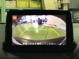 ご覧のように後方の死角をサポートしてくれるバックカメラ付きとなっております☆
