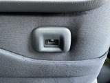 助手席シートバックにはUSBポートついています。
