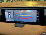 【360&deg;ビューモニター】専用のカメラにより、上から見下ろしたような視点で360度クルマの周囲を確認することができます☆死角部分も確認しやすく、狭い場所での切り返しや駐車もスムーズに行えます。