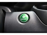 ECONボタンで低燃費モードに☆☆☆ECONスイッチを上手に使ってエコドライブ♪♪環境にもお財布にも優しい装備です☆☆☆